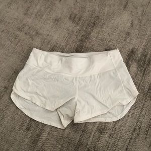 LULU SPEED UP SHORTS